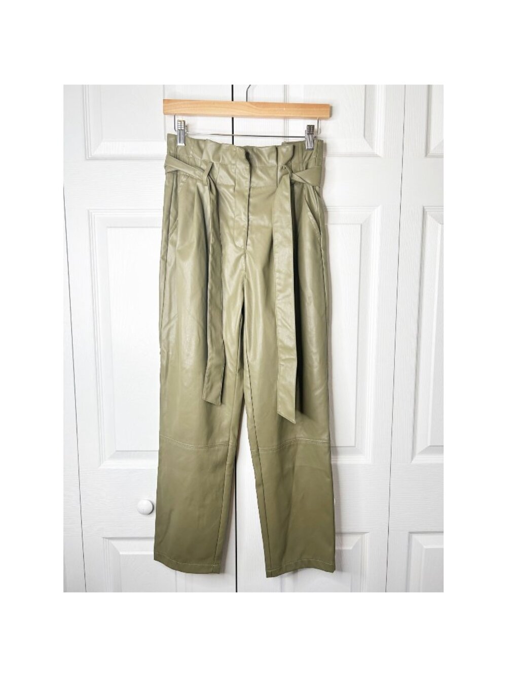 Love, Whit Olive Green Faux Leather High Rise Belted Pants Women's Size 4